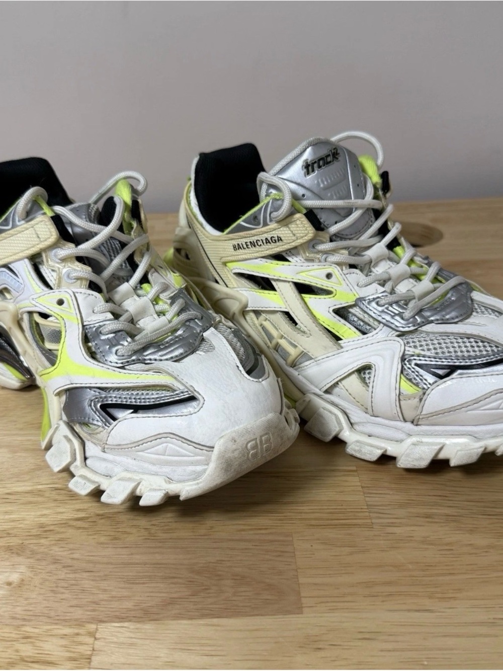 Balenciaga Woman's Track 2 Sneaker White Fluo Yellow Size 8 (568615) Pre Owned!